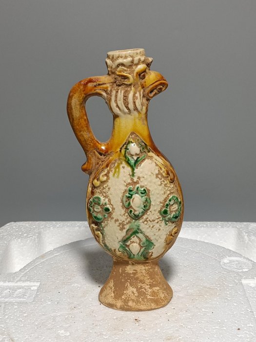 唐三彩鳳首壺，釉色自然肥潤，輕微使用痕跡，尺寸：長8寬5.5高20cm