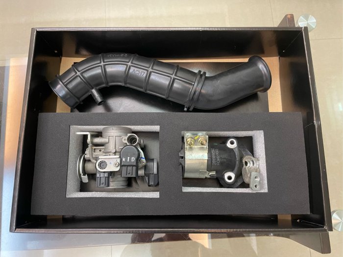 光陽/原廠RACINGS【雷霆S 150】噴射進氣套件組(九成新)二手