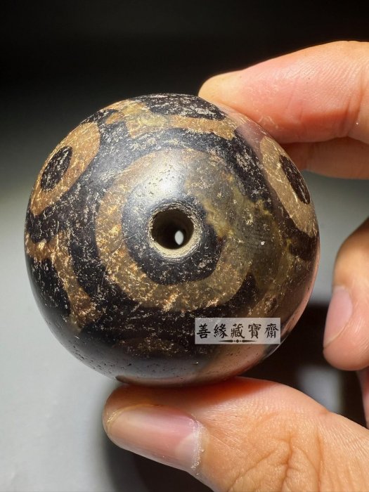 老瑪瑙九眼天珠】西藏老天珠螺旋紋清晰自然包漿風化痕跡收藏級古玩配飾