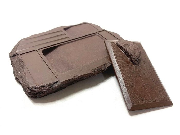 古硯赤間硯》古老設計造型無製硯師屬名渾然天成的豬肝色石材來自老礦區