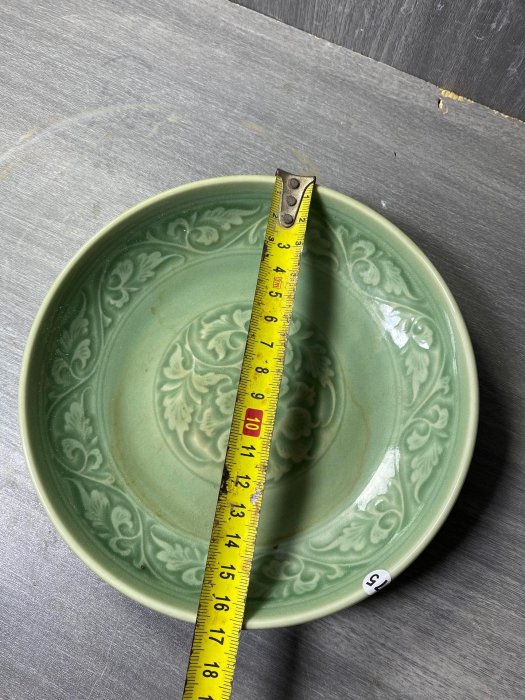 嚴選龍泉窯青瓷刻花盤直徑16.8公分磁性釉色青翠欲滴刻工精細中心蓮花紋