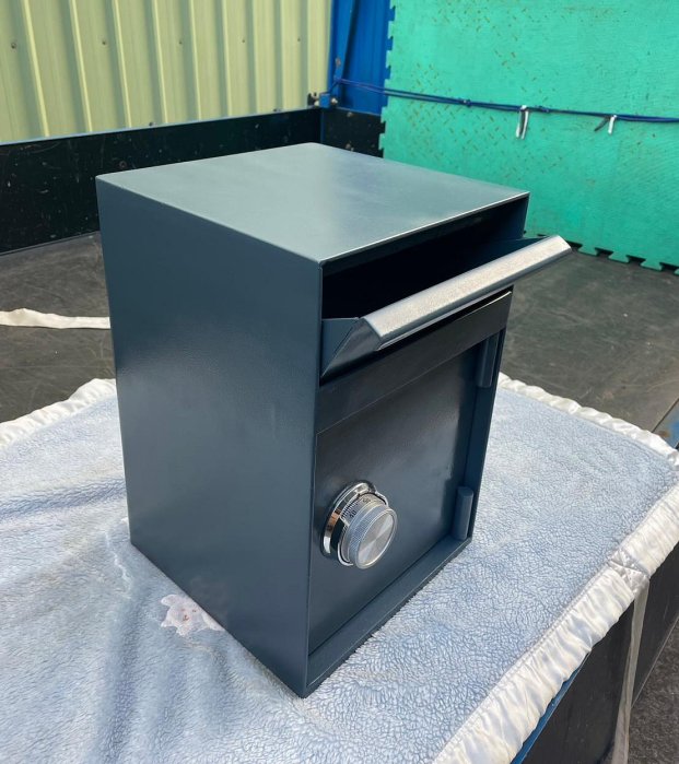 【極光館：二手金庫】中古保險箱 投入式金庫