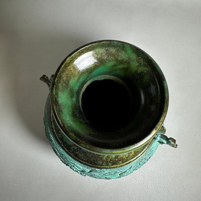 古玩輕鬆拍】老日本高岡銅器金工師龍仙作螭耳浪鶴雕青銅花瓶/鑄銅花器