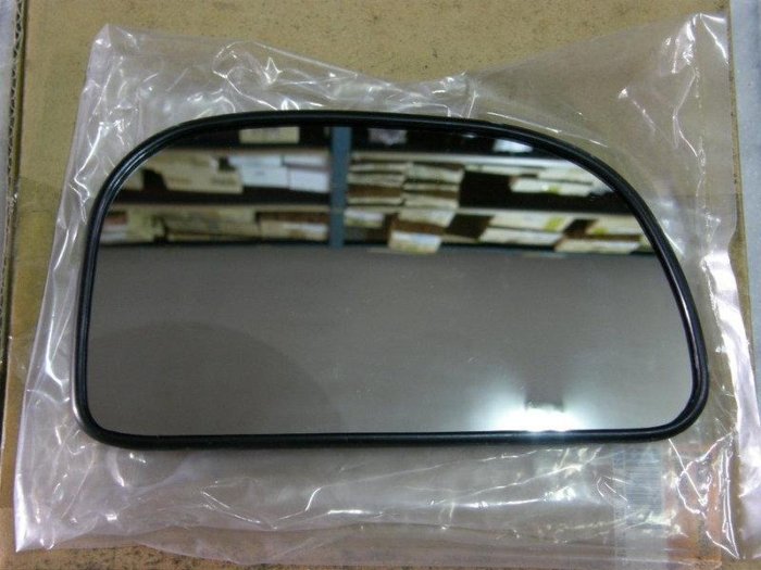 正廠 豐田 YARIS 06 後視鏡片 後視鏡玻璃 鏡片玻璃 ( 附座) 其它PREVIA,INNOVA 歡迎詢問