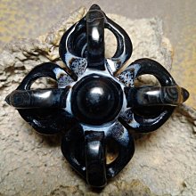 鏤雕十字金剛鈴杵天眼珠項墜Ben-73天然本色西藏九眼頁岩石原礦天珠、純