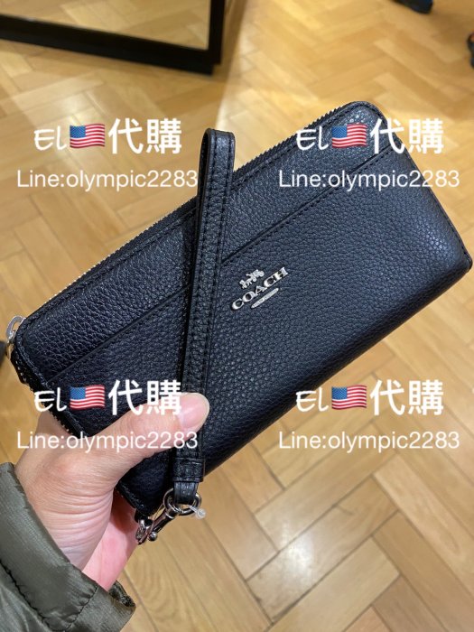 EL~COACH 6643 黑色配銀飾 素面皮革 手腕拉鍊長夾 現貨 附購買收據 特價3580