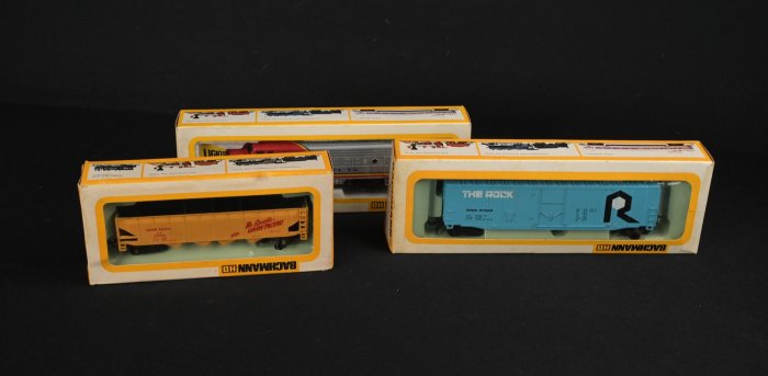 《玖隆蕭松和 挖寶網S》BACHMANN 聯合太平洋鐵路 開放式漏斗貨車 廂型車 307火車模型 盒裝 共 3入 (10328)