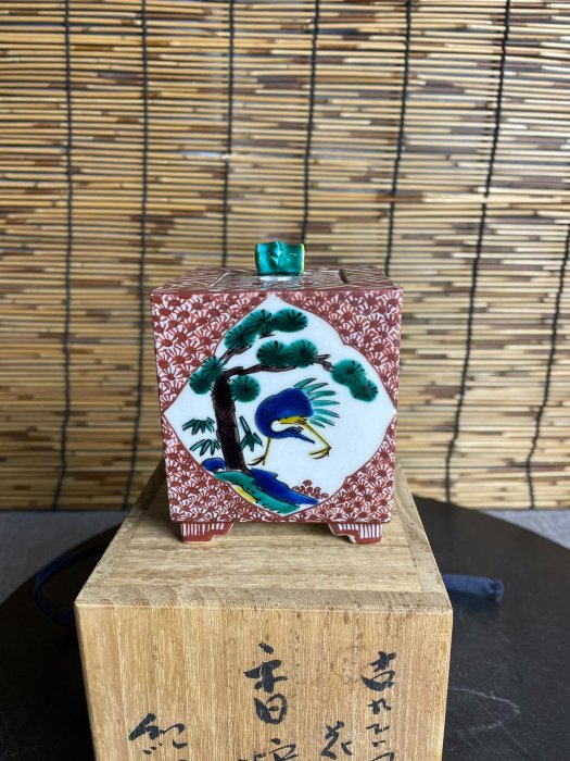 九谷紀代作花鳥紋四方香爐日式陶瓷九谷燒香道推薦收藏精緻九谷燒花鳥紋