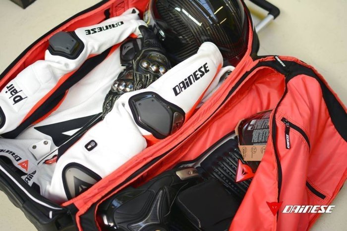 ♚賽車手的試衣間♚Dainese® D-Rig Wheeled Bag OGIO 行李箱 裝備箱