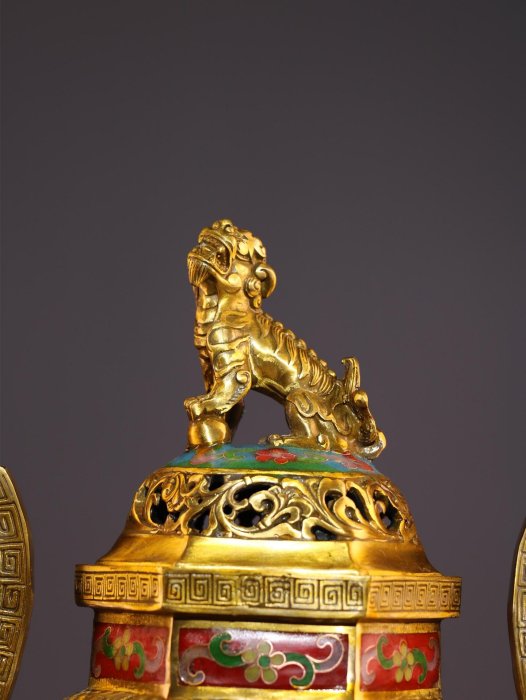珍品純銅景泰藍三龍足雙耳狻猊蓋爐熏香爐純銅掐絲琺瑯彩造型獨特色澤