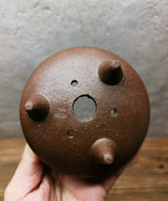 精品宜興紫砂三足鼎掌中寶花盆全手工40目老紫泥泥料制作小精品紫砂盆栽