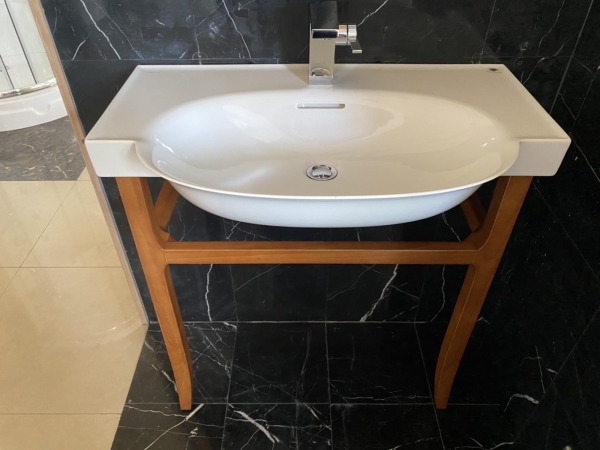 【麗室衛浴】瑞士原裝LAUFEN 81385.5 面盆 THE NEW CLASSIC 系列 product image 1