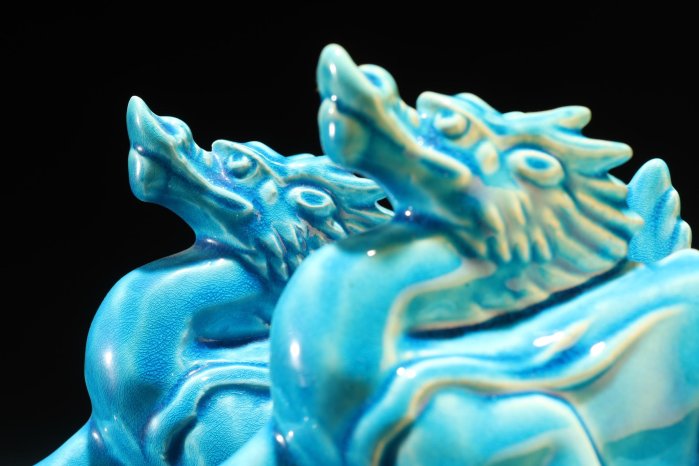 彫刻家　江里敏明造　青銅　青龍　置物　共箱　V　9090A 青金石積翠亭御題詩山子-宇珍國際藝術| Yu Jen Taipei重要中國瓷雜工藝