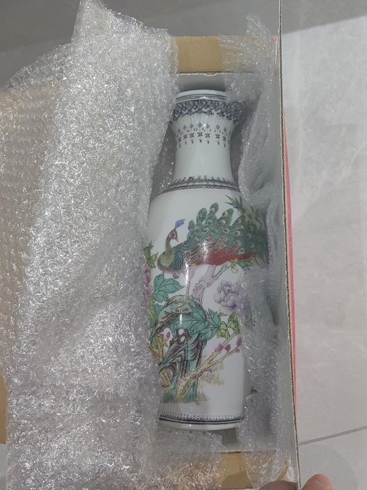 景德鎮官窯孔雀花鳥粉彩花瓶，4字篆書款手繪，高31cm陶瓷，帶原包裝全
