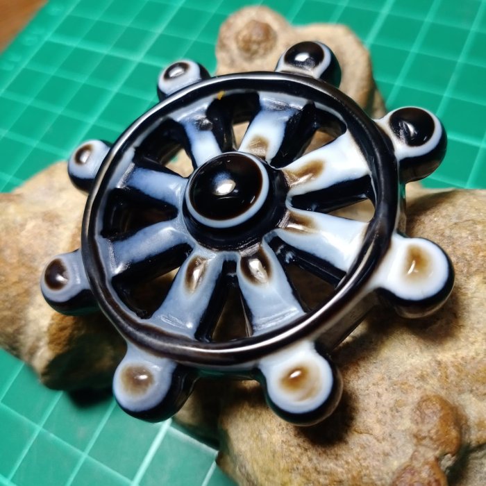 ⭕️ 台湾の上肯購入　高品質【十字六眼天珠】　本物瑪瑙石保証品80000円以上の品 藏珠家天珠》55mm瑪哈嘎拉+財咒天眼天珠項鍊藏珠家天珠