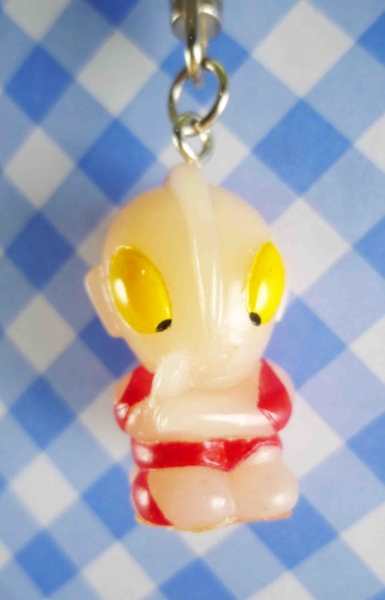 【震撼精品百貨】Ultraman 鹹蛋超人~ 鎖圈-蹲