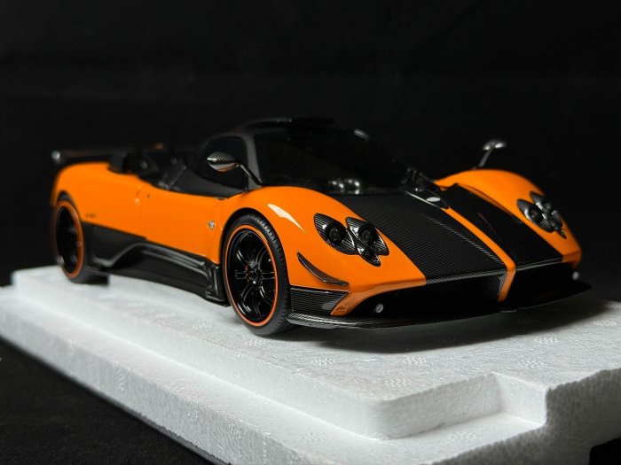現貨【Almost real 帕加尼zonda cinque硬頂】 1:18合金全開/ 橙色前蓋