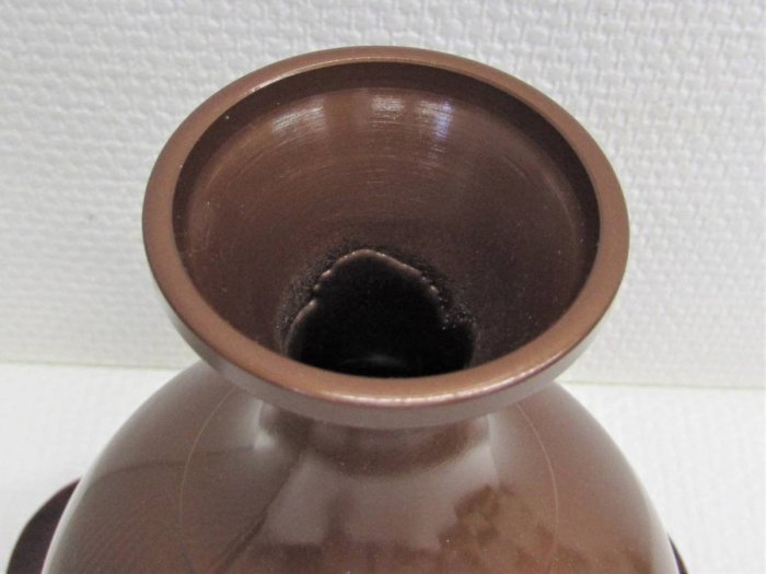 銅製菊紋花瓶  真峰作  銅製花瓶 日本古漾】222701 日本銅花瓶峰雲作鶴絵叙勲受賞記念菊紋未使用