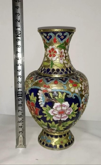 七八十年代景泰藍花瓶，掐絲琺瑯彩工藝老物件| Yahoo拍賣