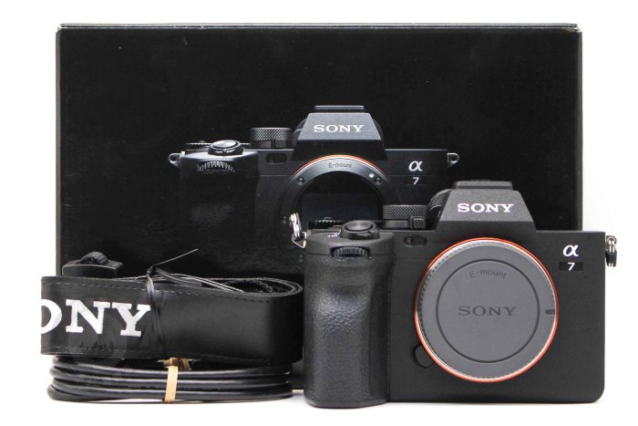 【高雄青蘋果3C】SONY A7M4 A74 A7 Mark IV 單機身 6100萬像素 快門:22X 全片幅 4K錄影 二手相機#98977