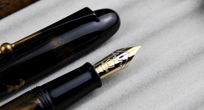 全新namiki 樓閣山水鋼筆蒔繪盒證齊全，未使用＊絕版品＊20號尺寸＊18k