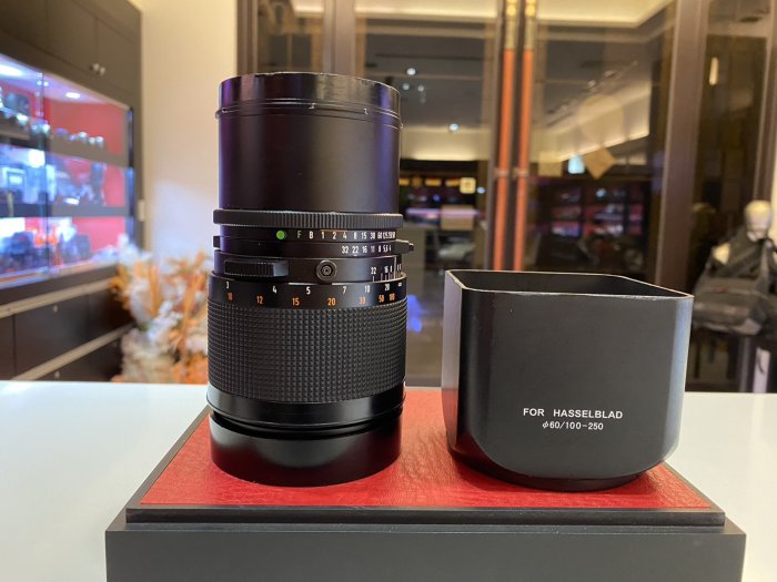 美品 HASSELBLADハッセルブラッド Sonnar F4　CF180mm Hasselblad Carl Zeiss Sonnar CF 180mm f/4 T*（ハッセルブラッド