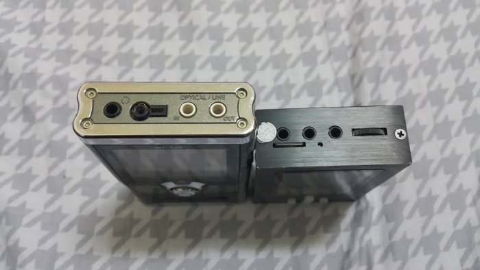 iriver ihp 120 +無損播放器64g 超重低音+無損音樂mp3 超越手機的音質