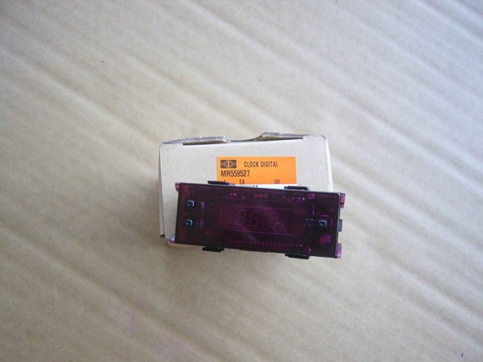 冠勝車材 三菱 LANCER VIRAGE 00~06 時鐘 正廠件