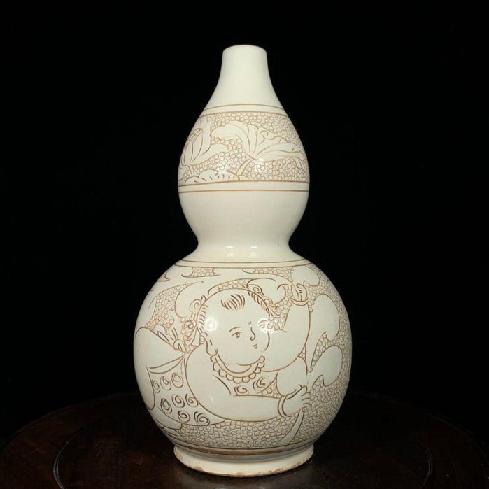 宋磁州窯珍珠地嬰戲圖葫蘆瓶，高27.5直徑13.5cm，150259