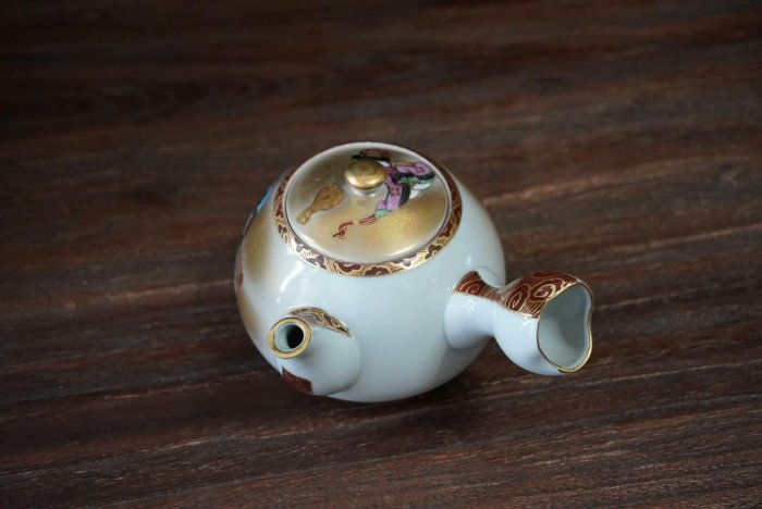 嚴選昭和時期名家九谷秀山手工茶具壺五杯組彩珊瑚釉茶器古董收藏推薦