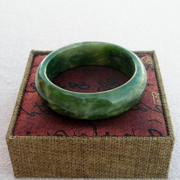 【歡喜心珠寶】【天然和田軟玉碧玉手鐲】玉鐲18.2圍「A貨附保証書」生日或節日最佳禮物手環