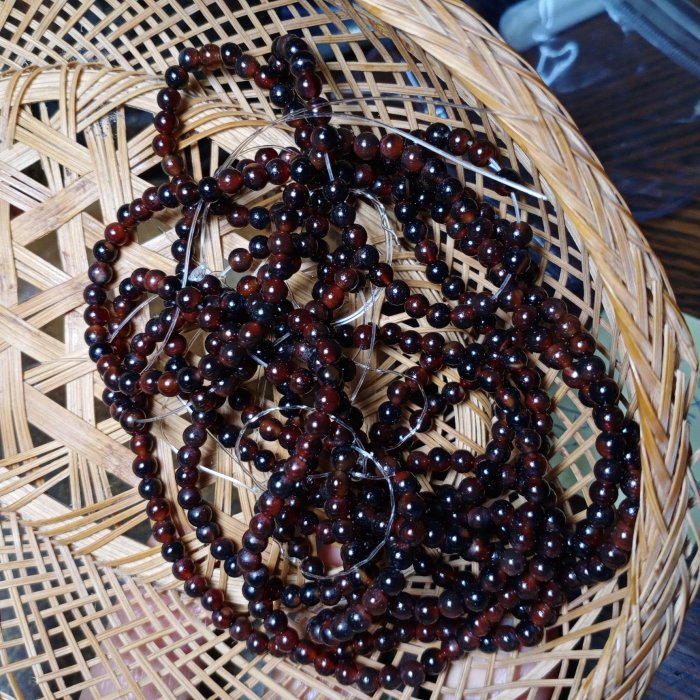 稀有絕礦精品批售《天然本色西藏金剛血珠/黑紅玉髓天珠》串珠AA-625