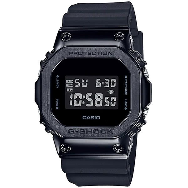 【CASIO G-SHOCK】(公司貨) GM-5600B-1 搭配反轉 LCD 液晶呈現出更別緻的外觀