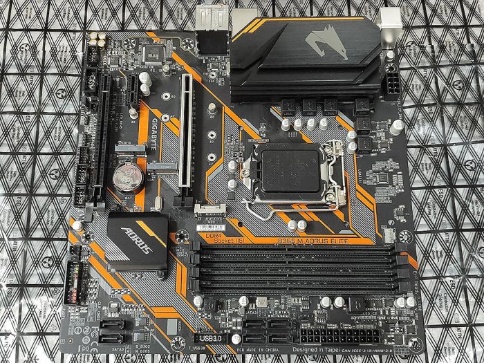 aorus gaming aorus b365 elite