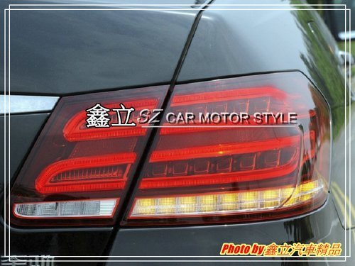 ※ 鑫立汽車精品 ※ BENZ W212 前期改後期 光條 LED尾燈 後期 LED 尾燈