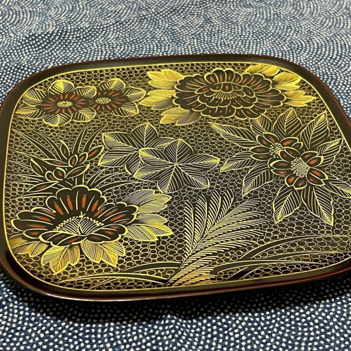 日本漆器輪島塗牡丹雕沈金沈朱工藝實木大漆金蒔繪滿盤牡丹雕刻花開富貴