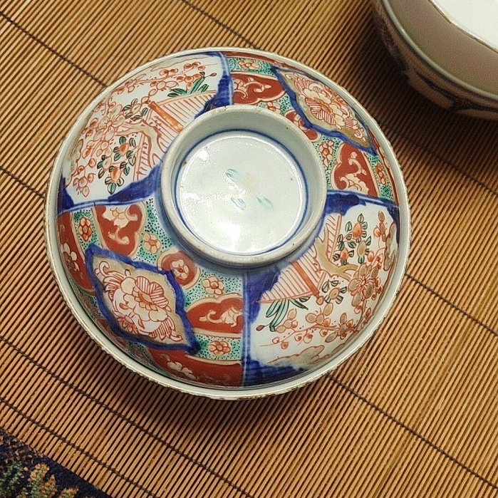 嚴選日本回流伊萬里風格陶瓷蓋碗，手繪赤彩花卉開窗，胎質細膩釉面光亮