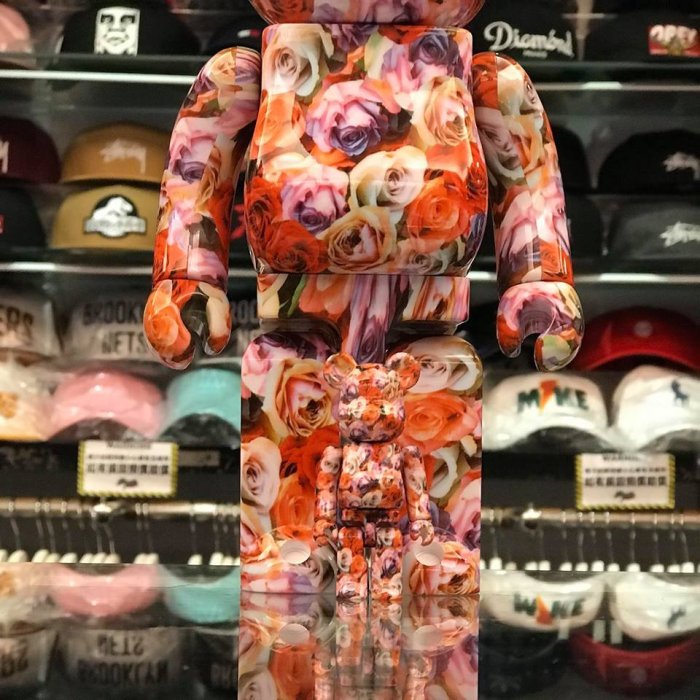その他 BE@RBRICK - BE@RBRICK LEATHER ROSE  mika ninagawa Figurine Medicom Toy 1000% Bearbrick Mika Ninagawa Leather