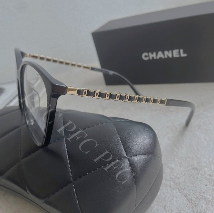 Chanel 香奈兒 雙C 皮穿 LOGO 平光眼鏡 CHANEL 黑框  素顏神器