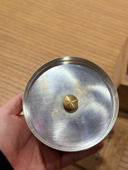 嚴選日本玉川堂手工錘起銅茶筒，經典百年工藝，直徑9公分，高11.5公分