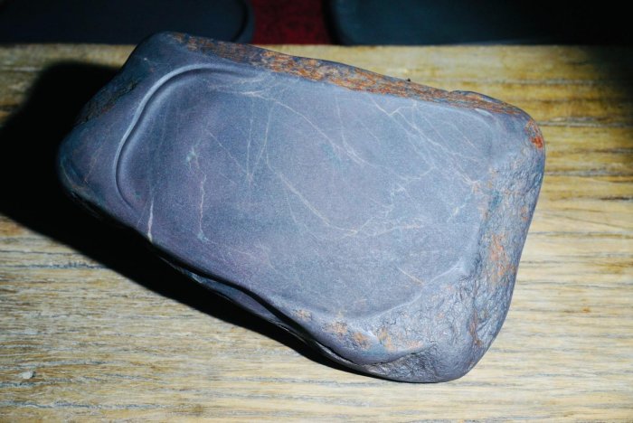 嚴選端硯大西洞老坑素硯，冰紋美肌理，尺寸10公分，適合收藏端硯端硯