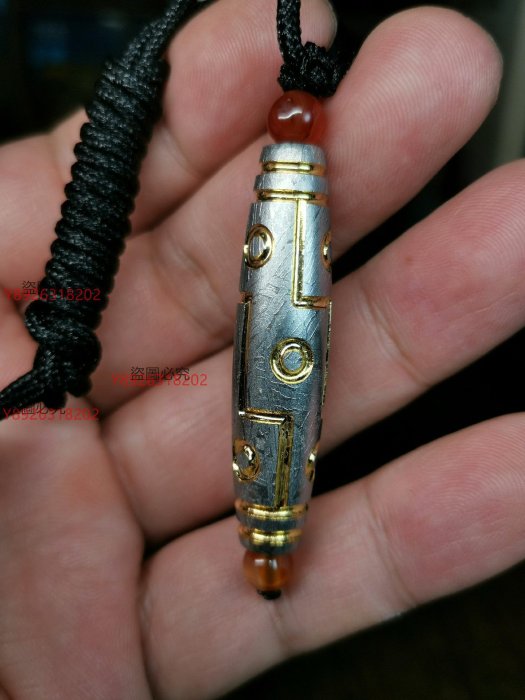 阿勒泰鐵隕石九眼天珠高品質天鐵天珠規格45*10.7MM 凈重26克62 一物一