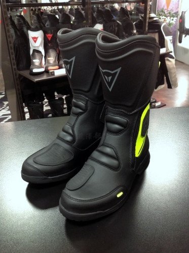 DAINESE ダイネーゼ X-TOURER D-WP BOOTS 多用途にお使いいただけるツーリングブーツ『X-TOURER D-WP BOOTS』が