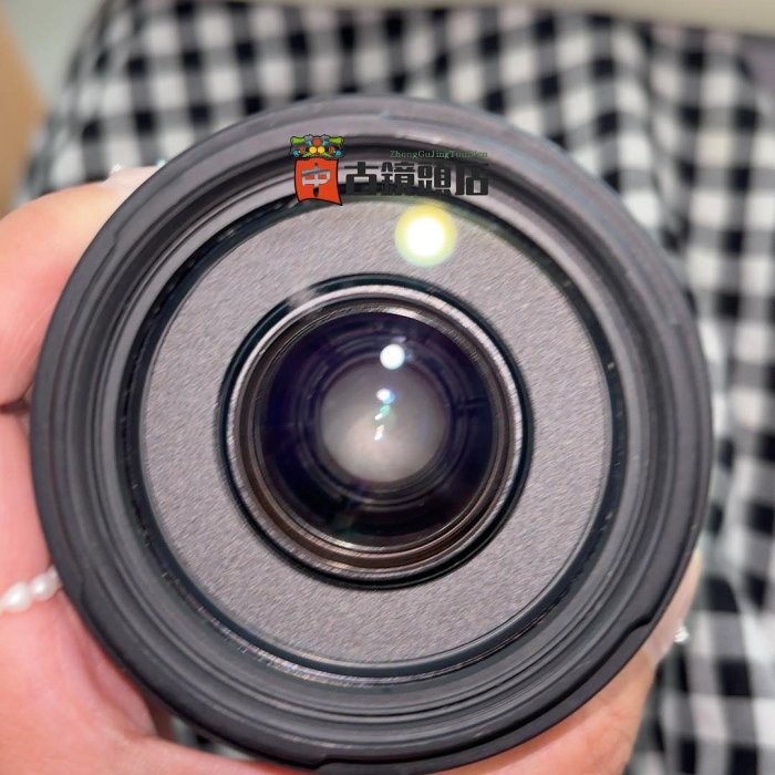 適馬SIGMA 70-300mm /f4-5.6 微距鏡頭APO MACRO SUPER1:4-5.6賓得PK口，自動對焦 前后鏡頭無霉霧，中鏡有一朵霉~孤品下