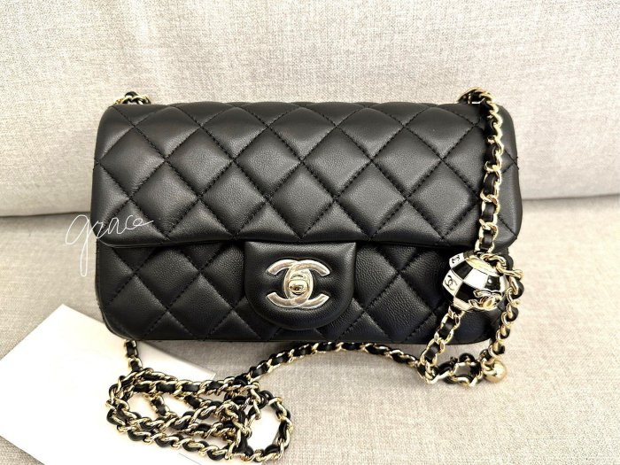 全新 Chanel 香奈兒 全新 Coco CF 20 mini 迷你口蓋包 黑金 金球/足球/賽車球（非賣品)