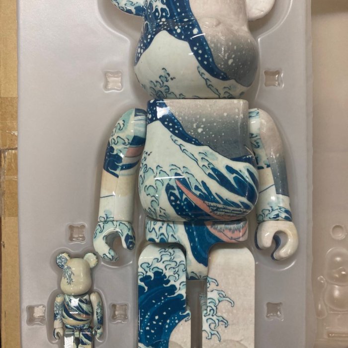 BE@RBRICK 葛飾北斎「神奈川沖浪裏」 100％ & 400％ MEDICOM TOY - BE@RBRICK 葛飾北斎「神奈川沖浪裏」 100％ & 400％