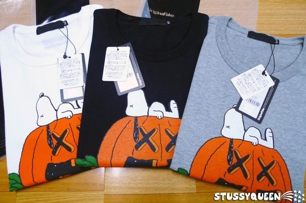 OriginalFake KAWS HALLOWEEN SKELETON ORNAMENT 2007年 3色セット