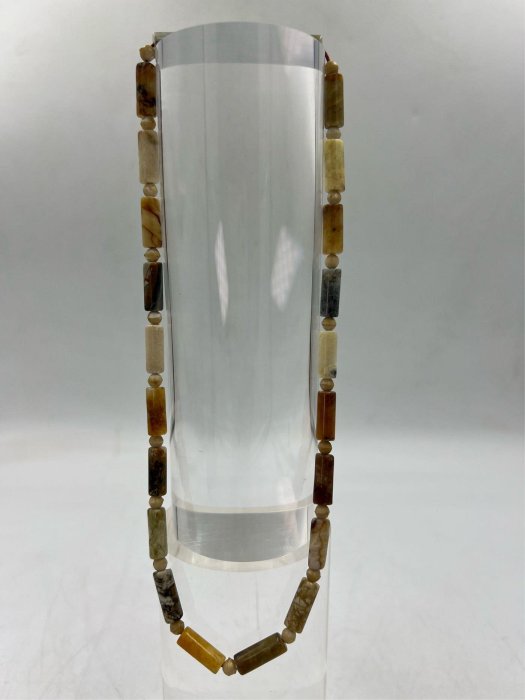 時光瑰寶：30年老玉石管珠項鍊，見證歲月沉澱的華美