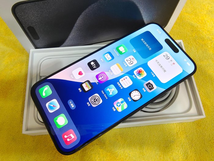 【換機優先※二手手機】聯翔通訊 黑色 Apple iPhone 15 Pro Max 256G 台灣過保固2024/9/21 原廠盒裝