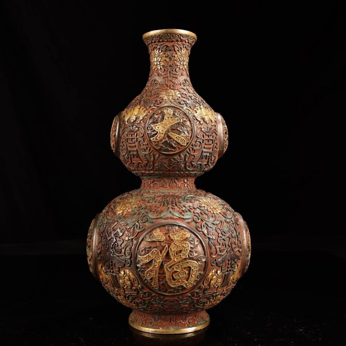 純銅高浮雕鏨刻鎏金花瓶工藝精湛器形精美重1100克高15厘米001213348